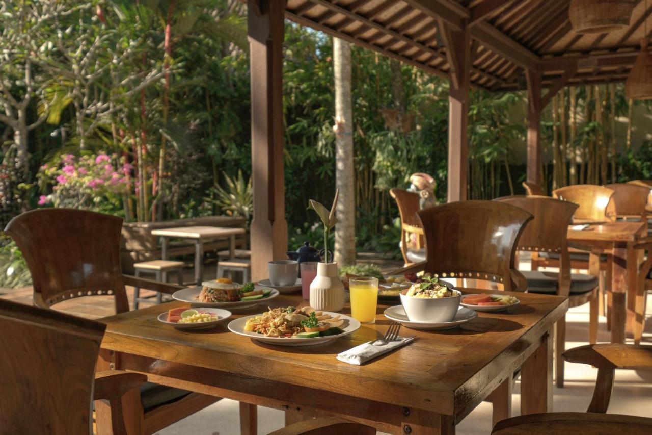 Hotel Artini Bisma
