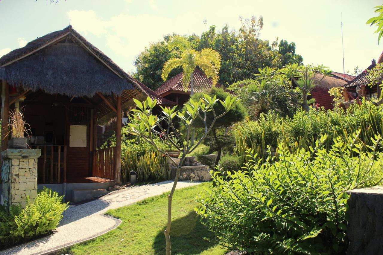 Bamboo Jungle View Holiday park Batununggul