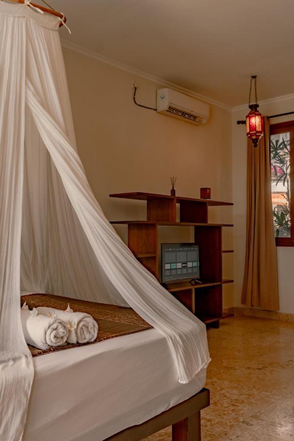 Hotel Ecosfera Hotel, Yoga & 3*