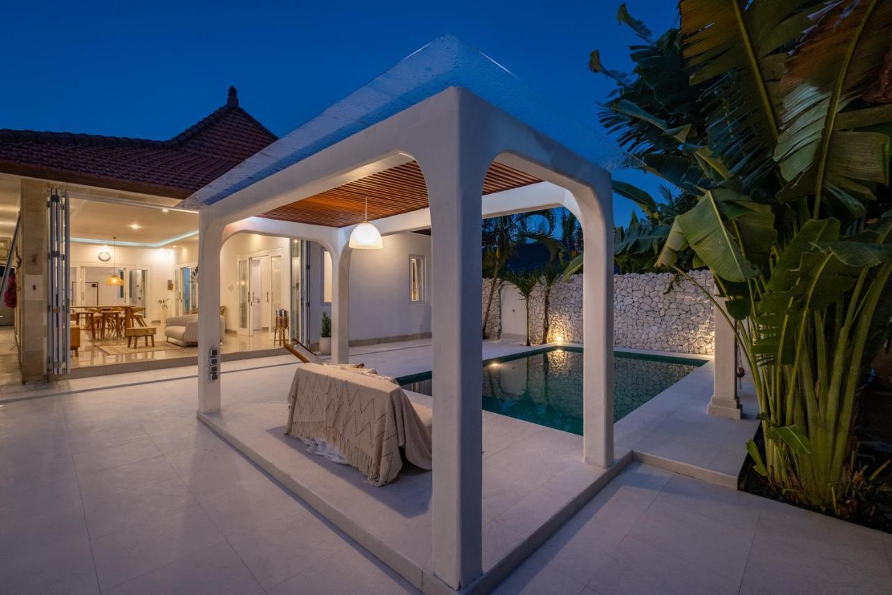Platform Luxe 3br In By Azure Near Oldmans Canggu (Bali)