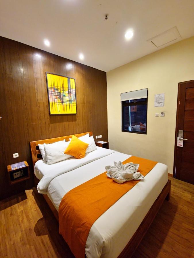 Kent House Hotel 3*
