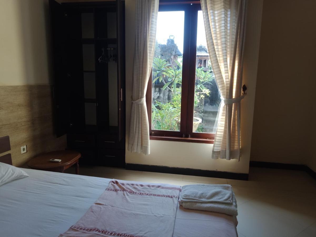 Rika Guest house *