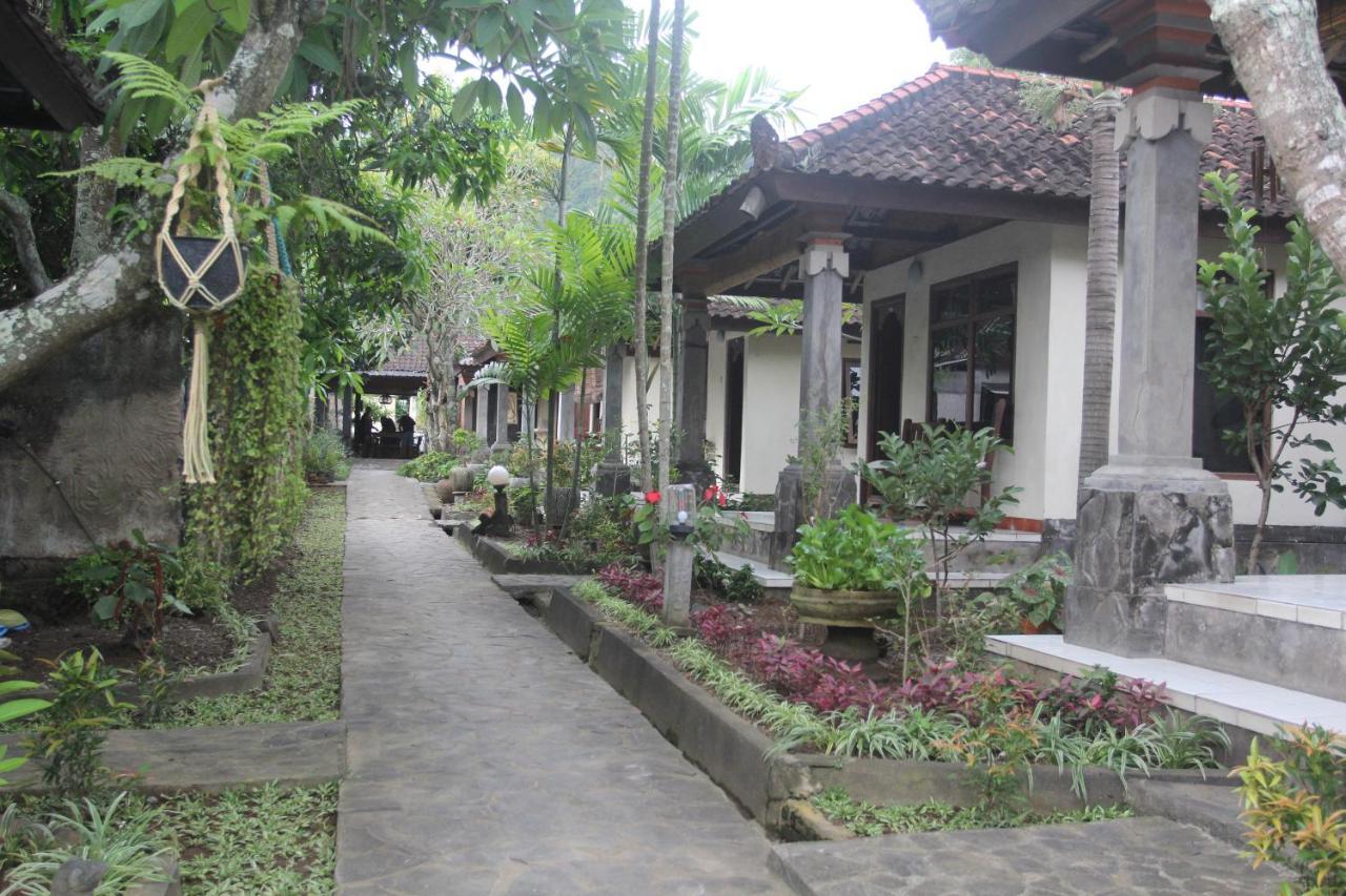 Temple Cafe & Hotel