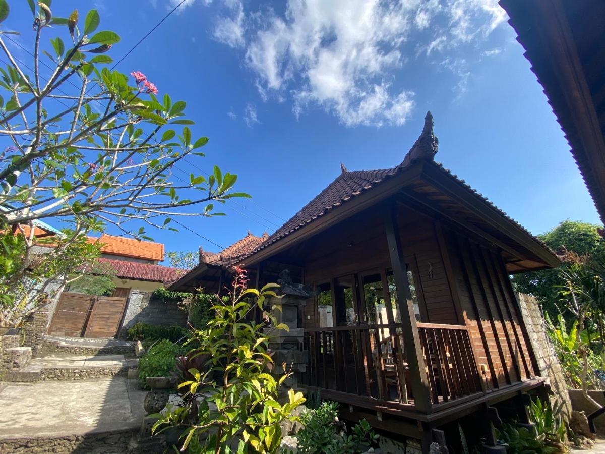 Lembah Bhucarya Taman liburan