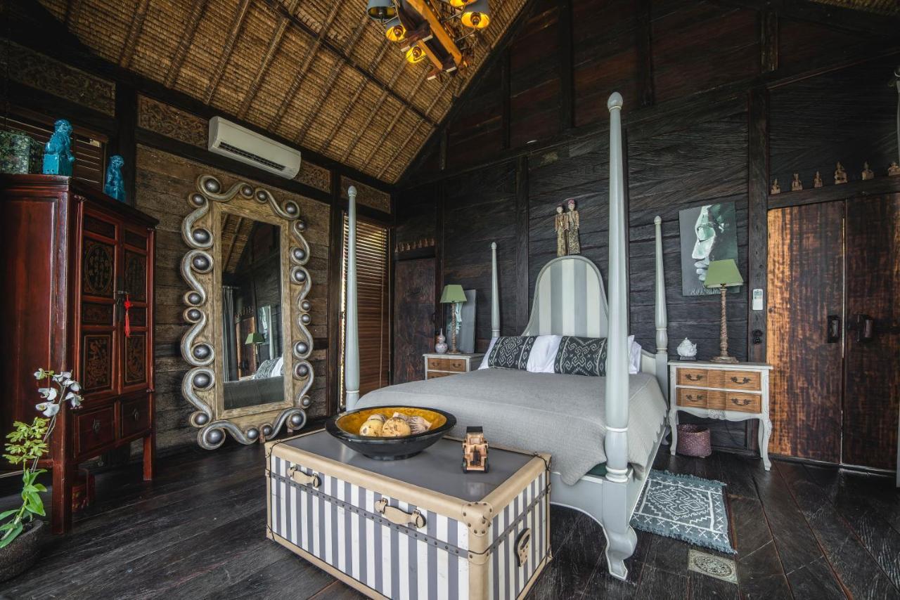 Absolute Beachfront Laut Villa Tabanan (Bali)