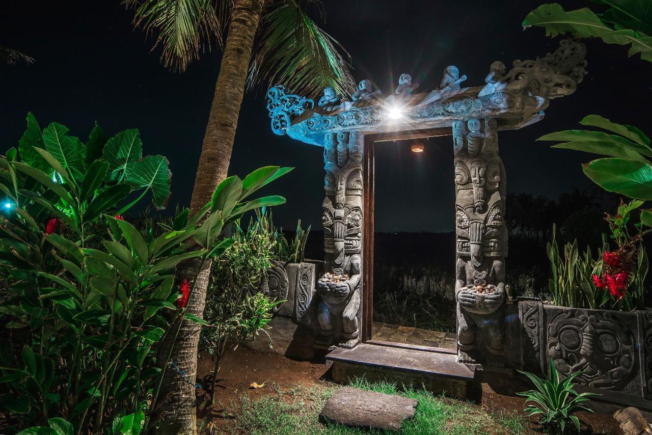 Absolute Beachfront Laut Villa Tabanan (Bali)