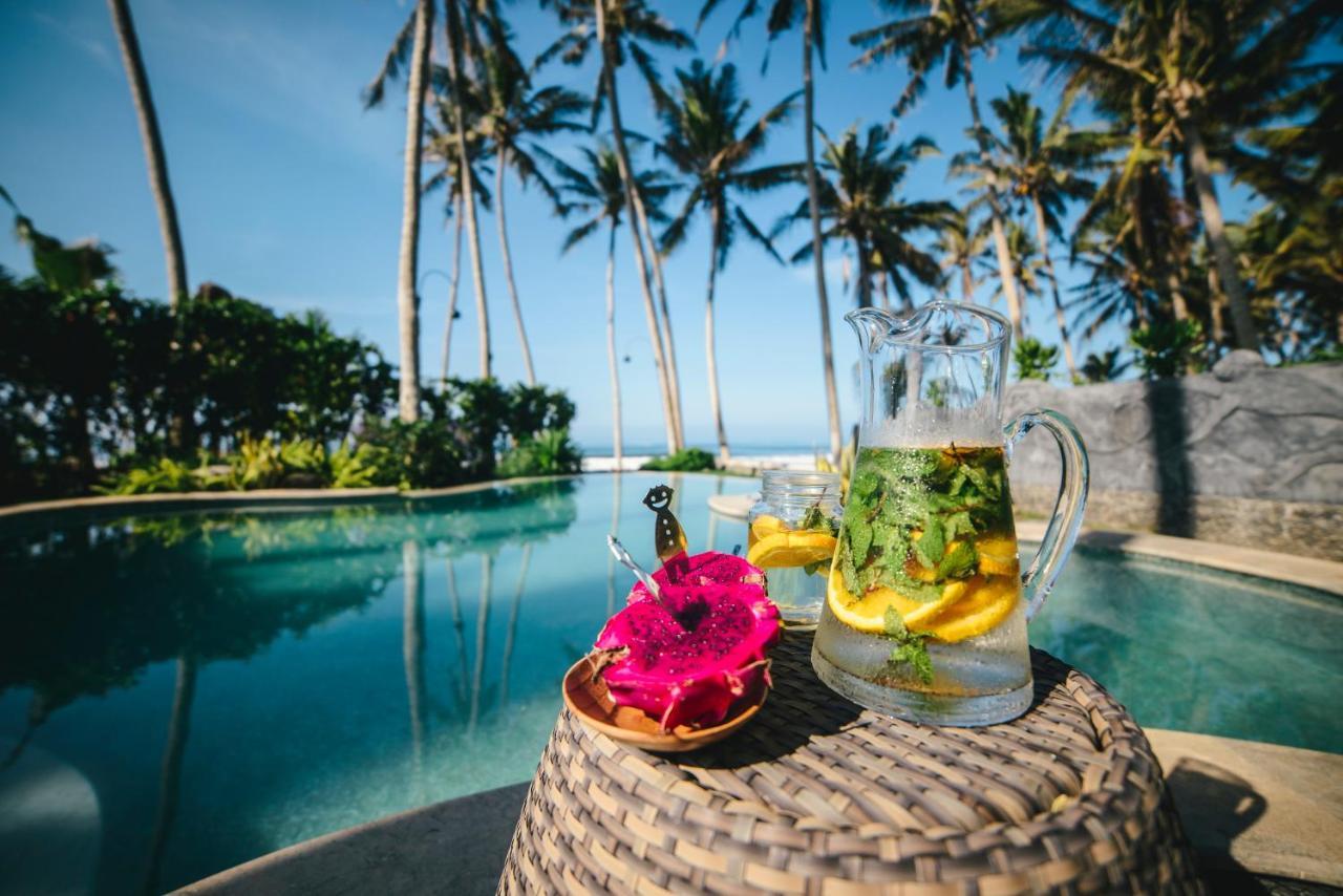 Absolute Beachfront Laut *