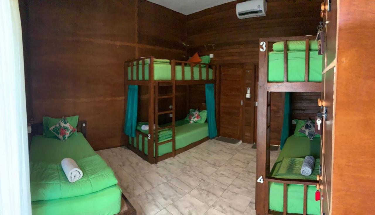 Devadav Hostel Nusa Lembongan (Bali)