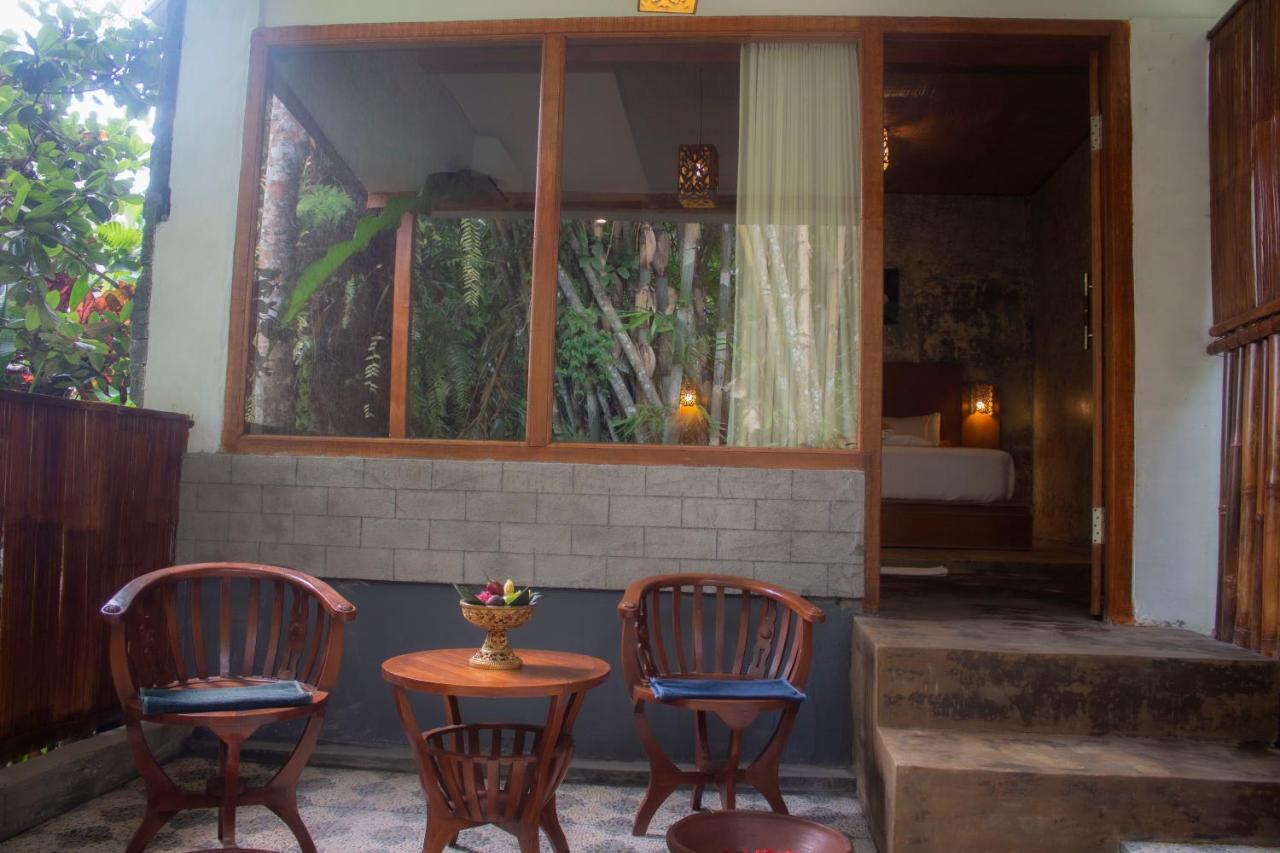 Senetan And * Ubud (Bali)