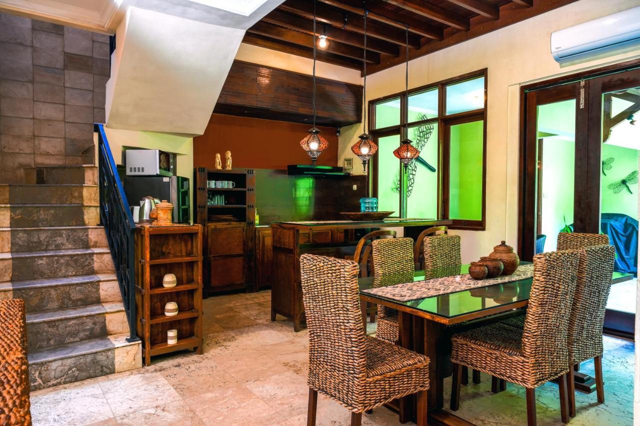 Villa De Cinta - Kuta - 5 Bedrooms - Heart Of Kuta