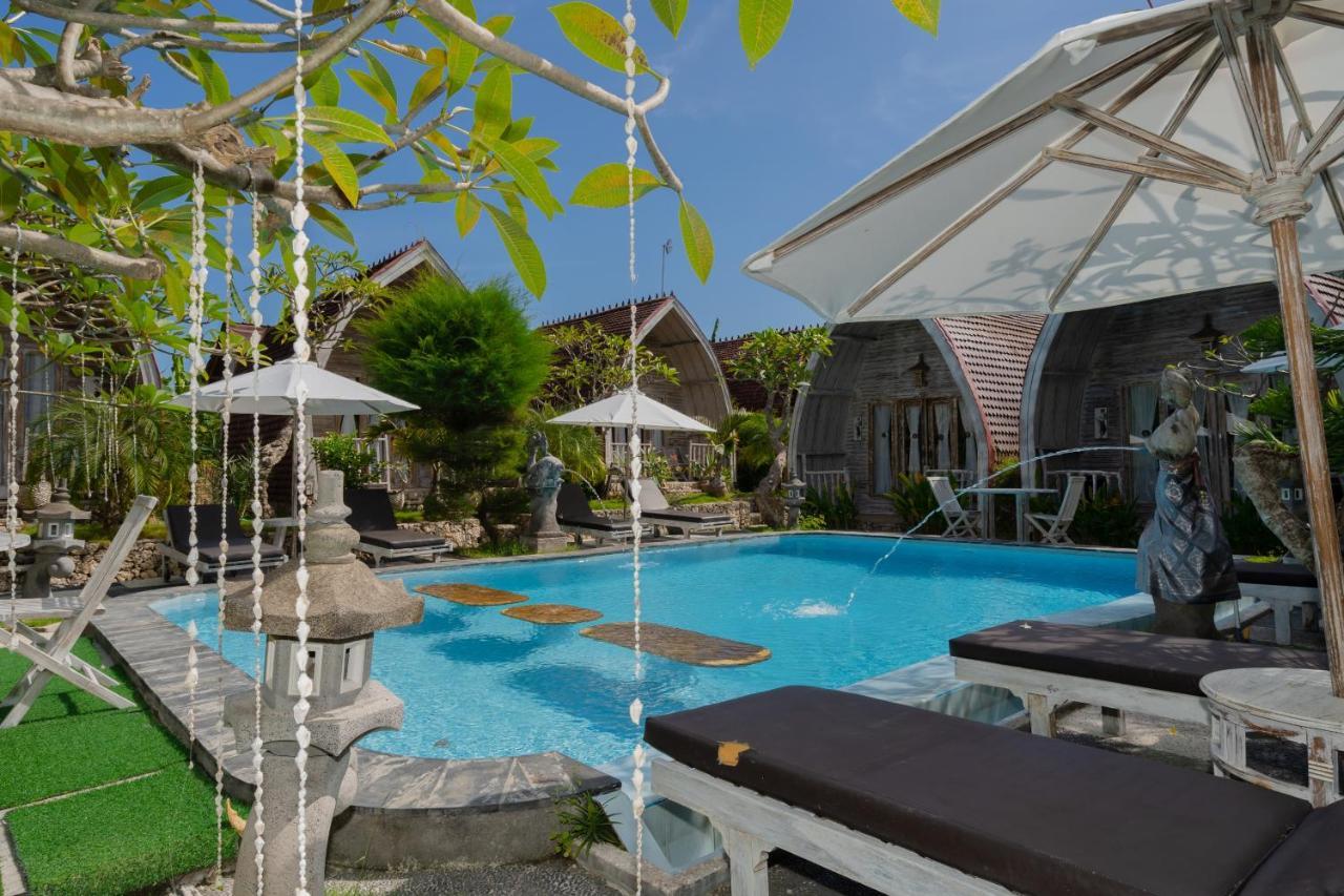 Holiday park The Mel Huts Batununggul