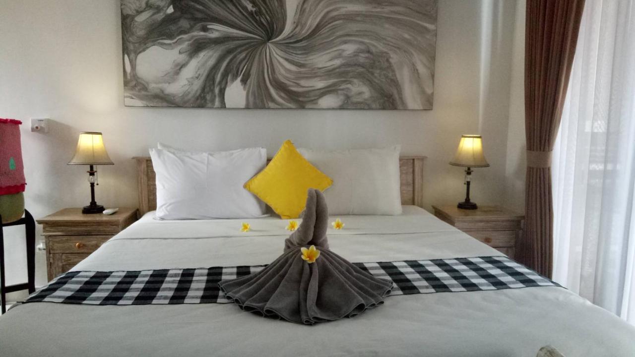 Homestay Candra Surf *