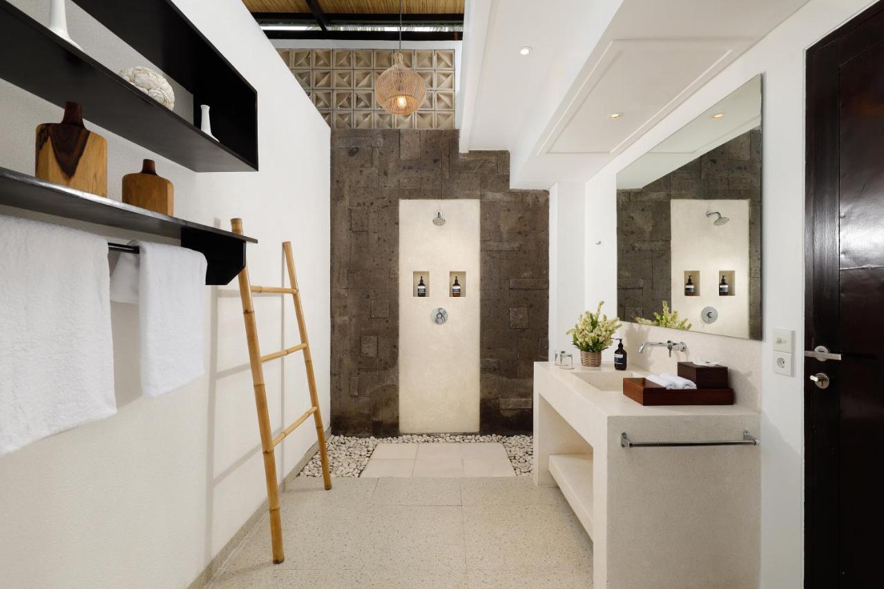 Guest house Black - Absolute Beachfront