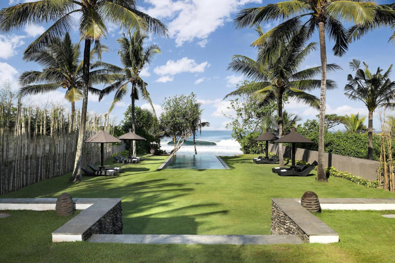 Black - Absolute Beachfront Guest house Tabanan (Bali)