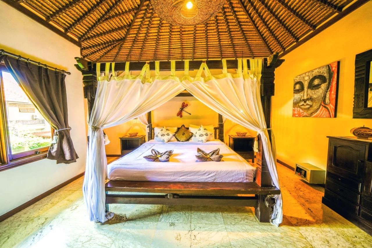 Villa De Cinta - Kuta - 5 Bedrooms - Heart Of Kuta Kuta (Bali)