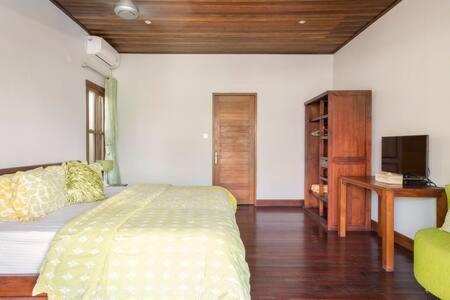 Agung Villa *