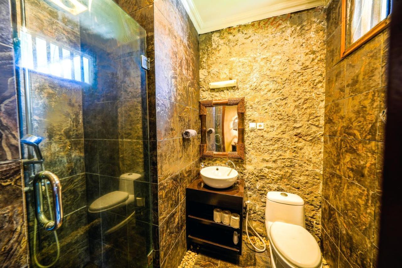 Villa De Cinta - Kuta - 5 Bedrooms - Heart Of Kuta