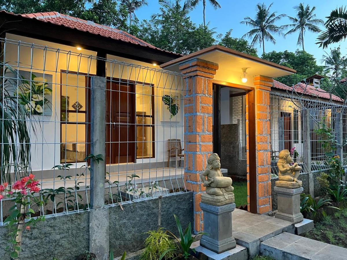 Santai Guest house 3*