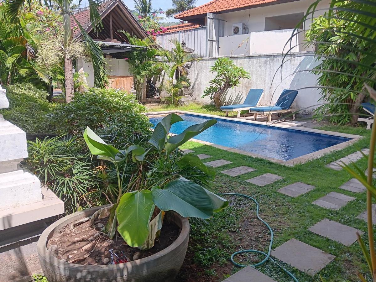 Adore Guest house *