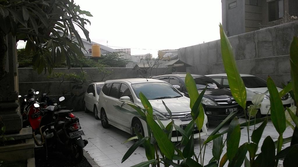 Kubu Carik Guest house Legian (Bali)