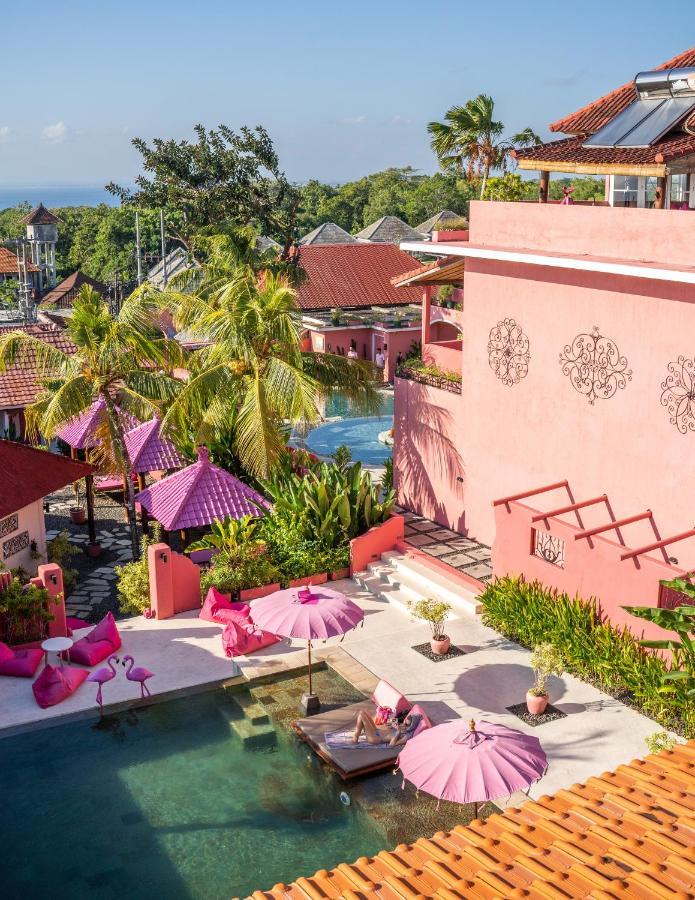 Pinkcoco - Constant Surprises & For Cool Adults Only Hotel 3*