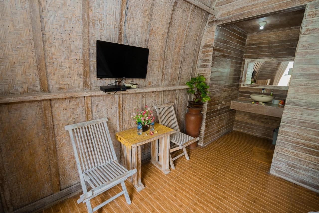 Holiday park The Mel Huts Batununggul
