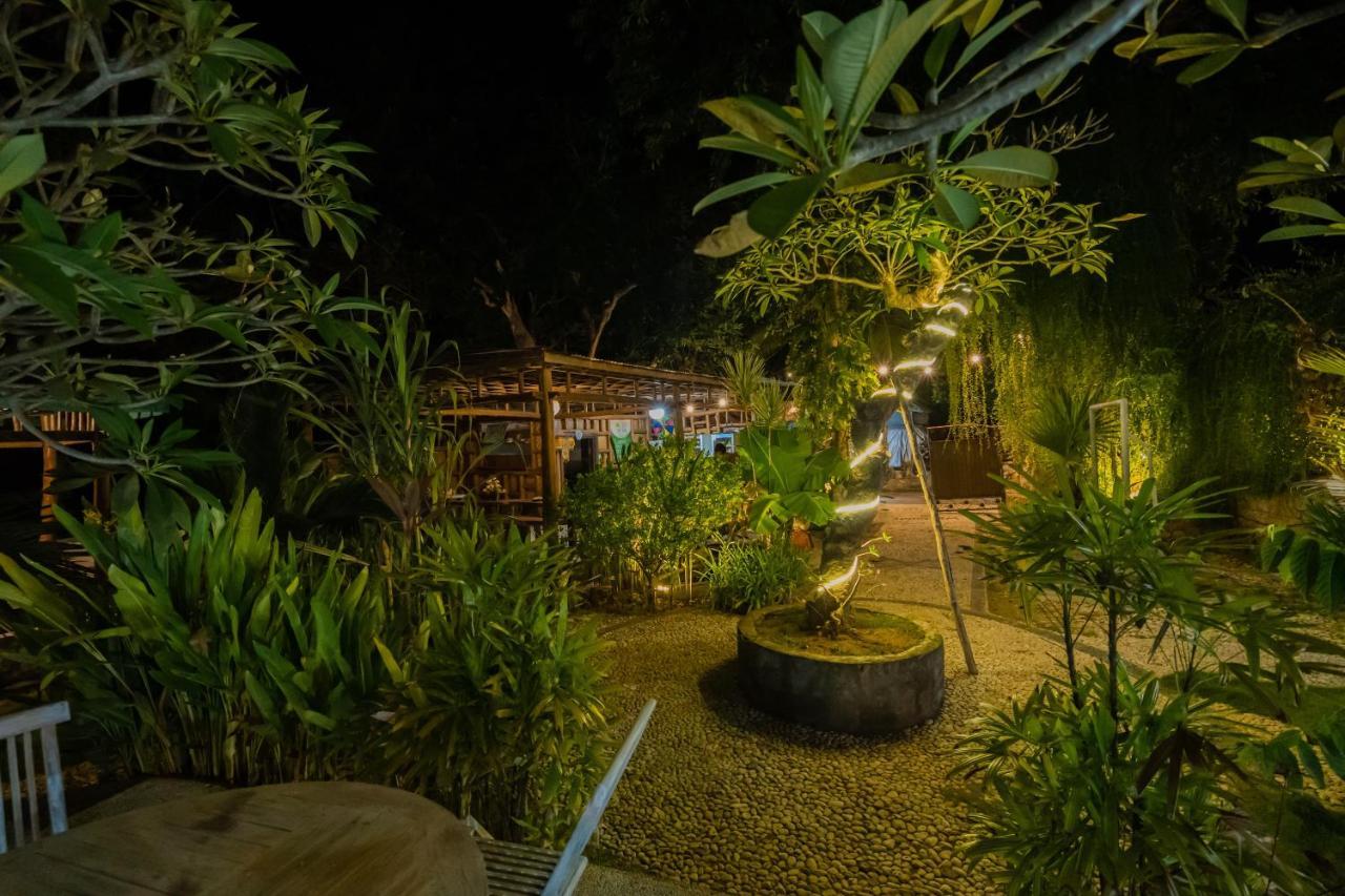 Holiday park The Mel Huts 3*