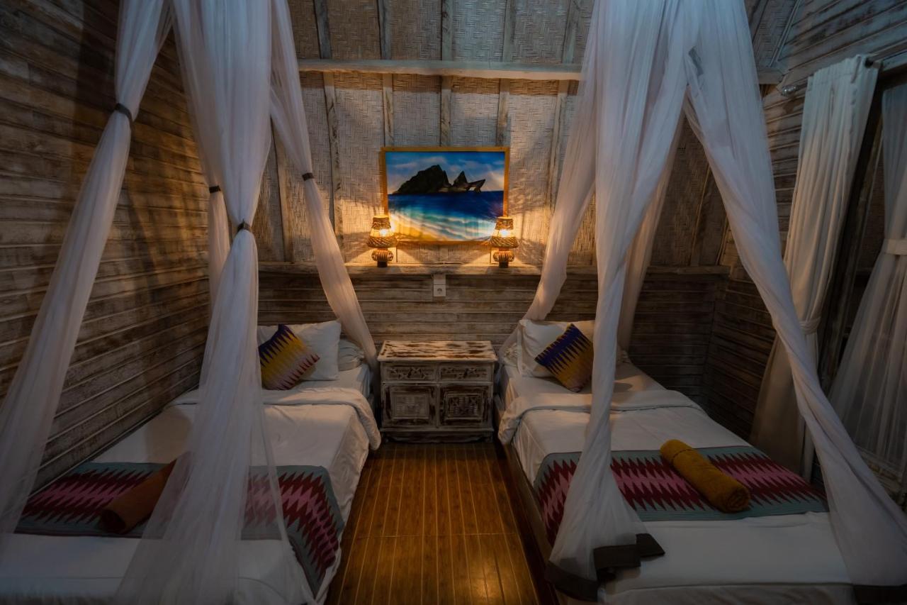 Holiday park The Mel Huts 3*