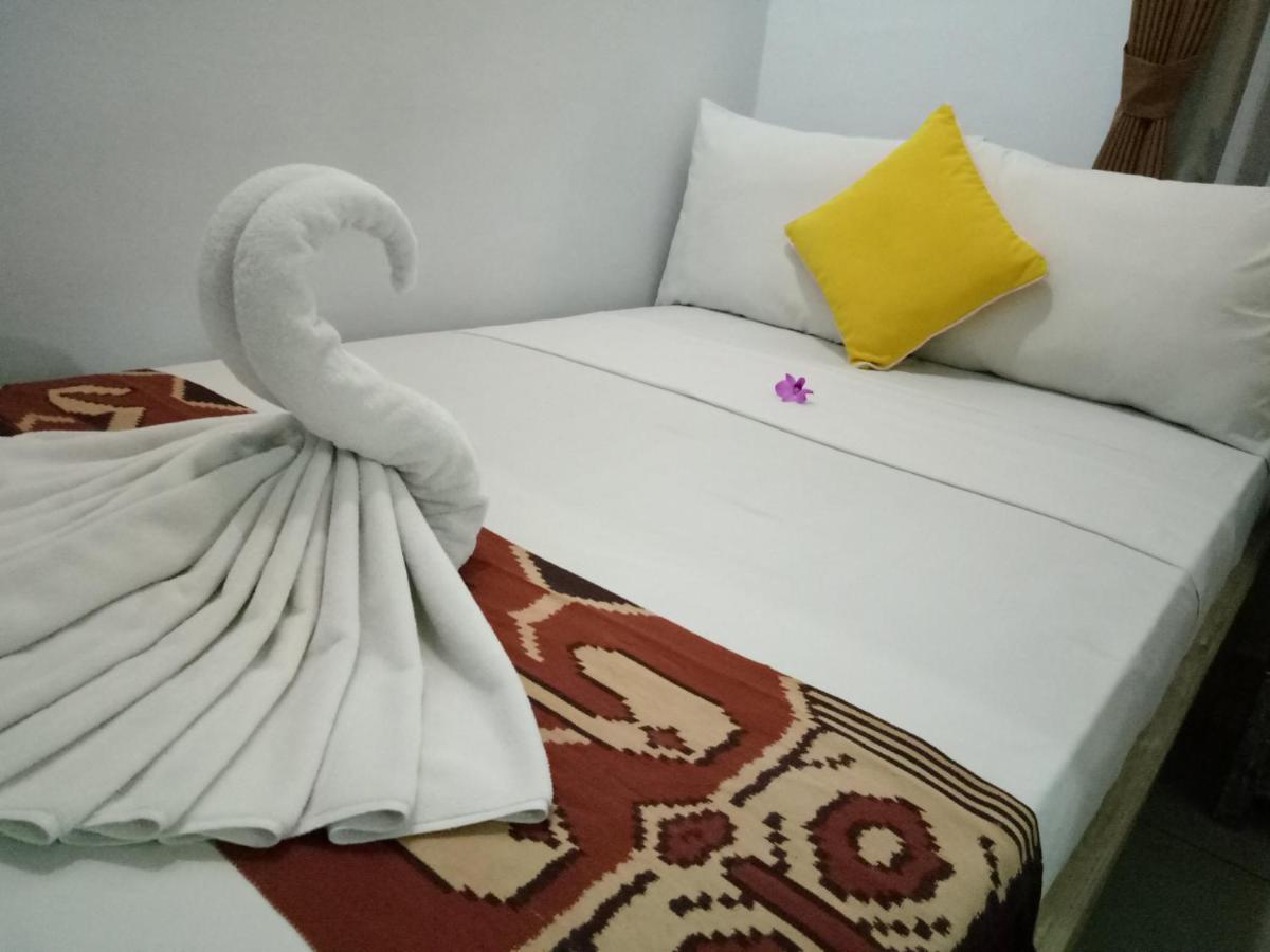 Candra Surf Homestay *