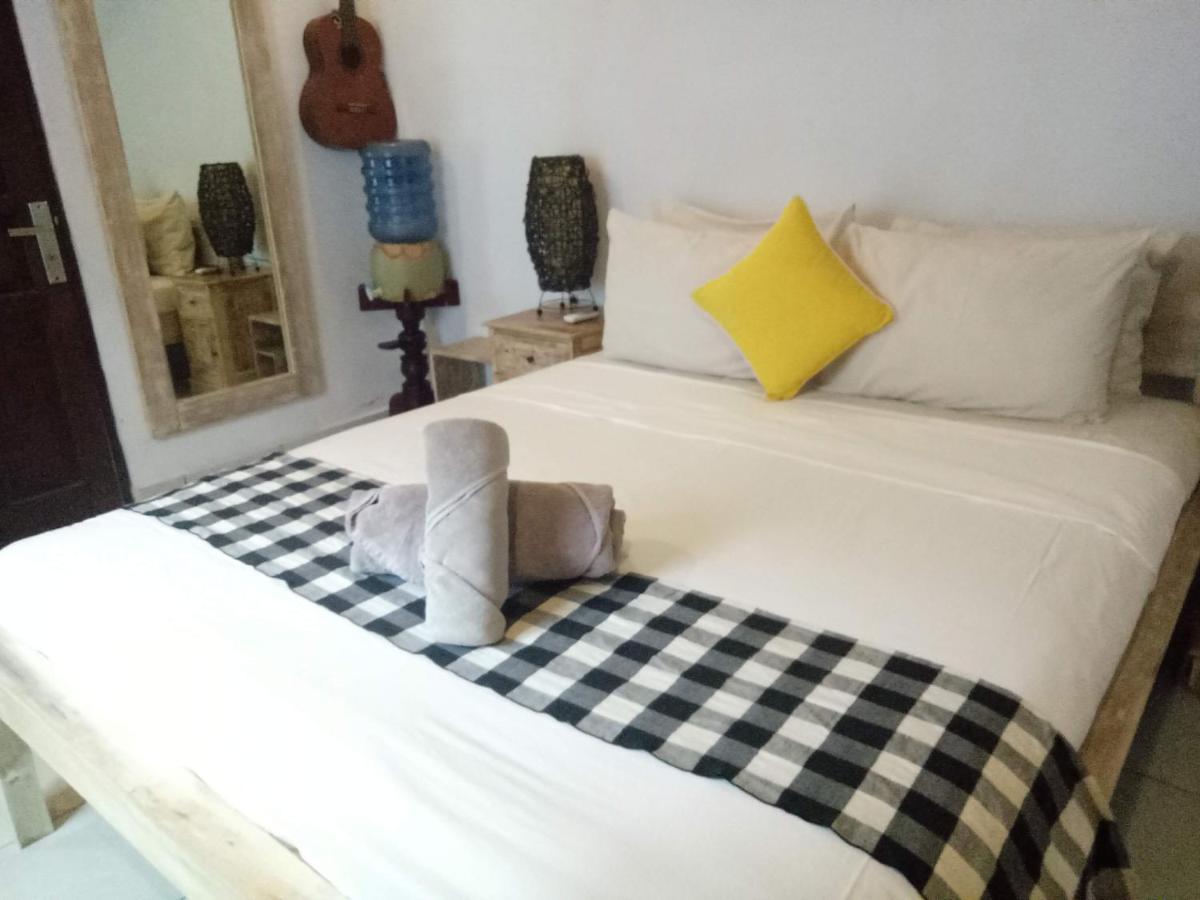 Homestay Candra Surf *