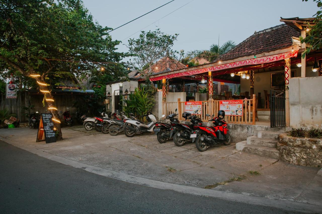 Jona Holiday park 4*