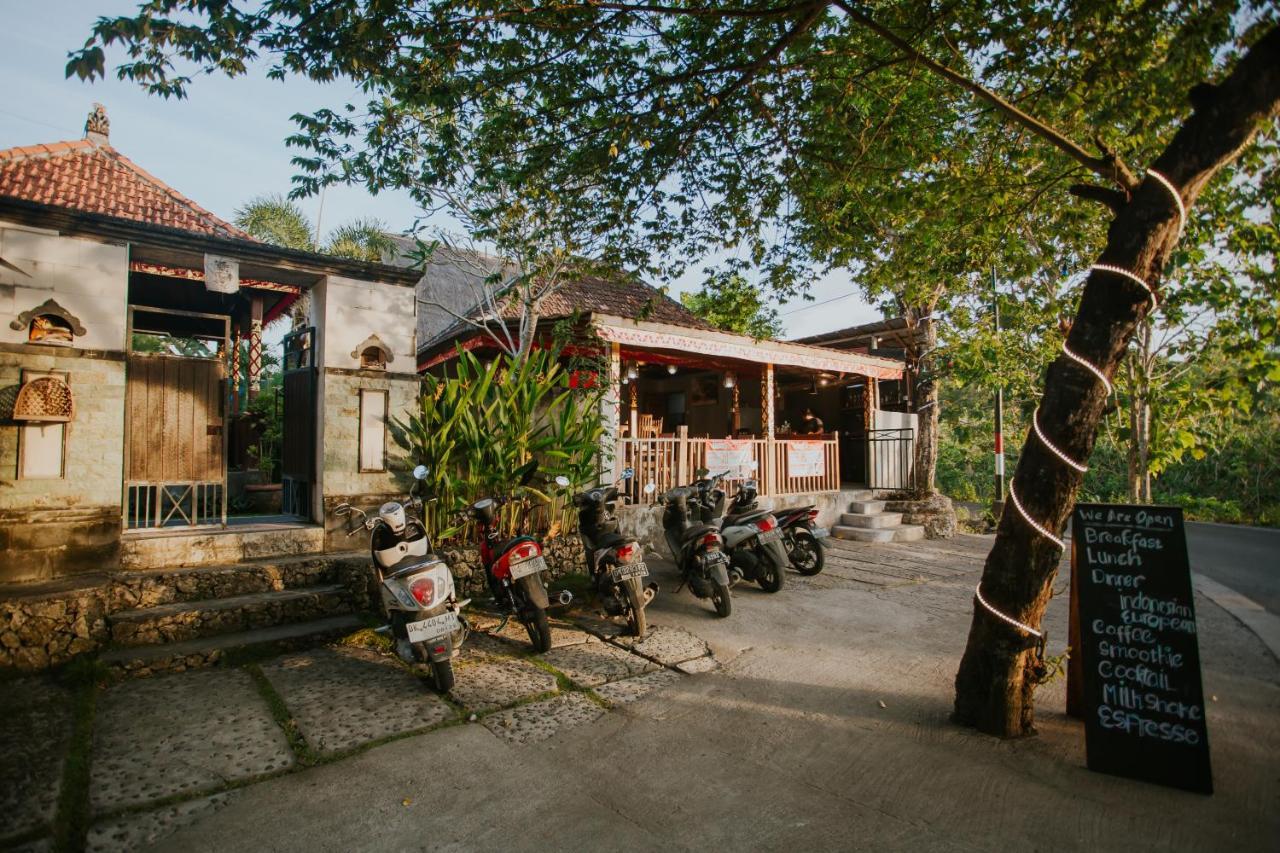 Jona Holiday park 4*