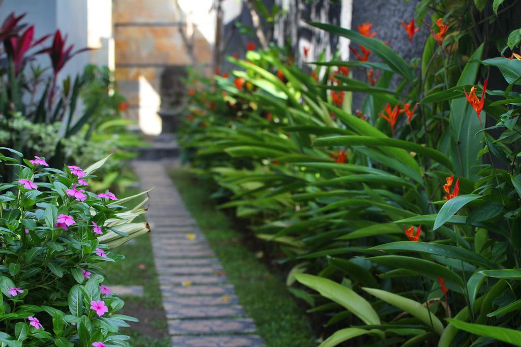 Lotus Tirta Hotel Seminyak (Bali)