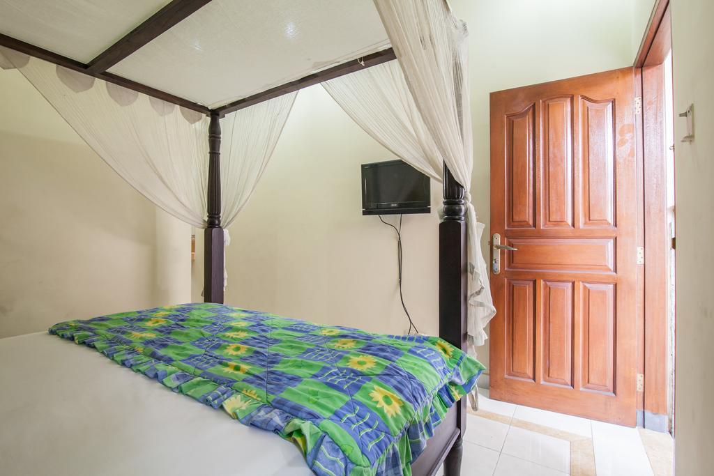 Lori Beach Guest house