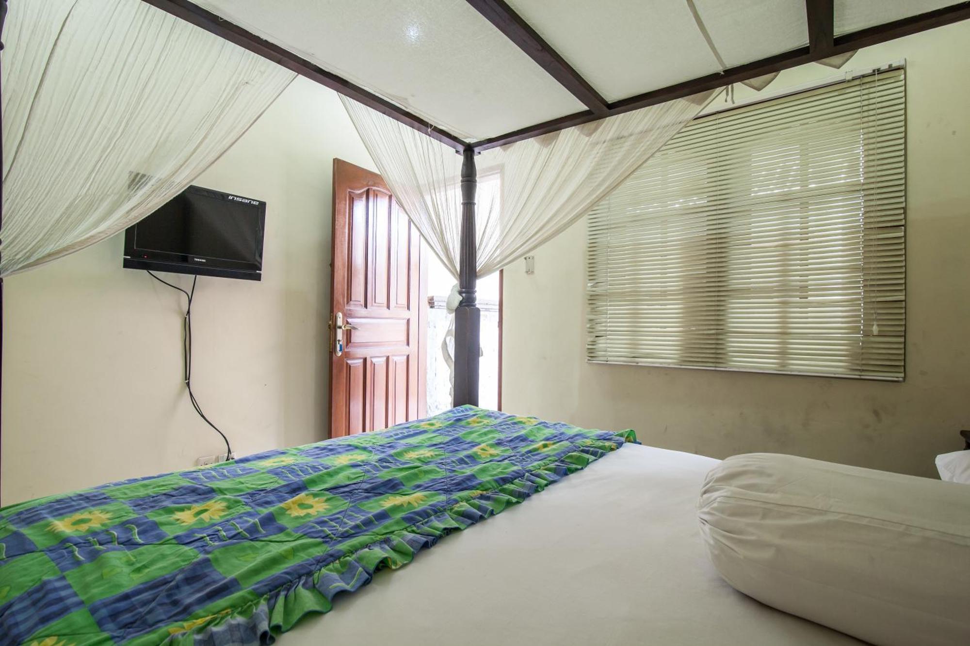 Guest house Lori Beach Seminyak (Bali)
