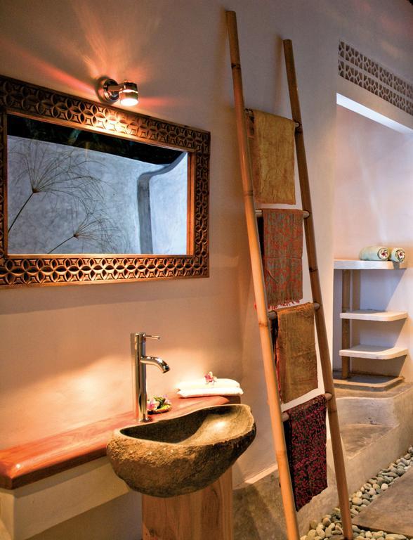 Cili Emas Oceanside Resort