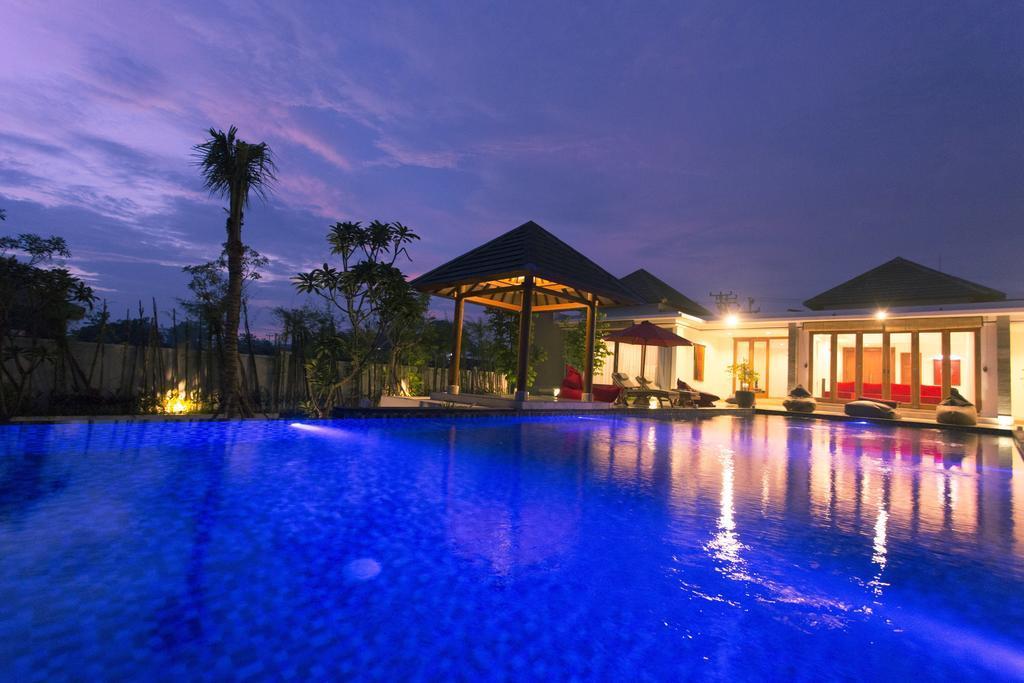 Villa Umah Cincin *