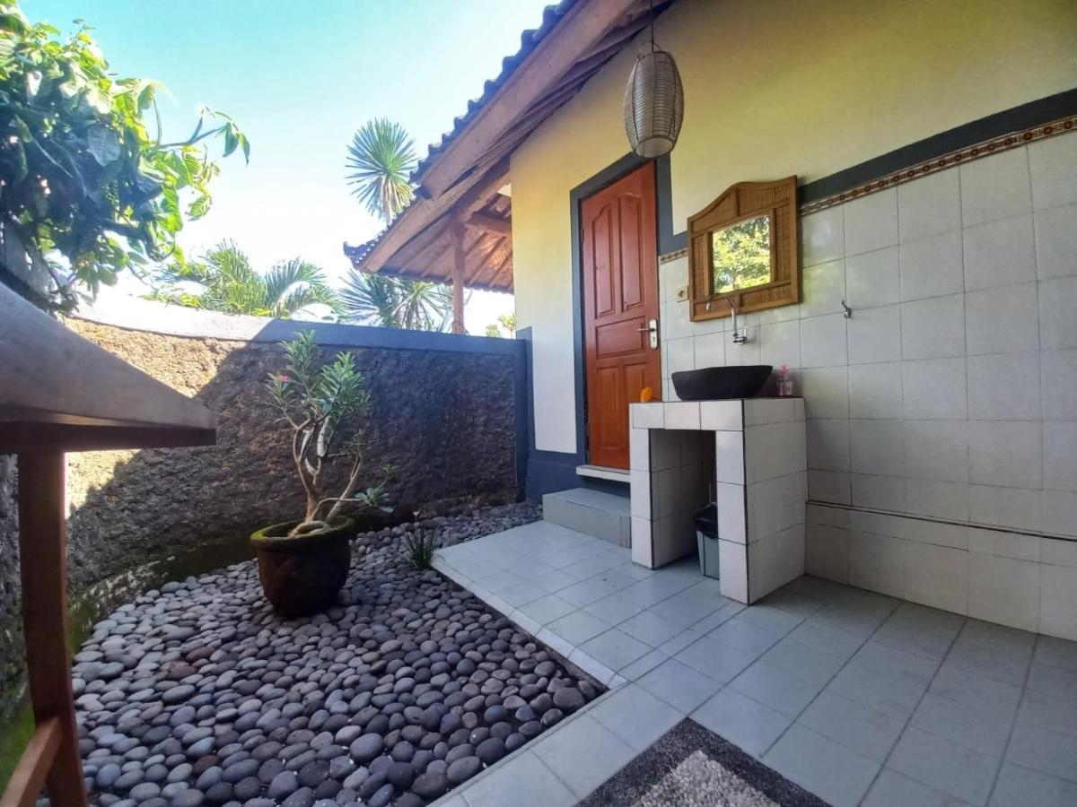 Frangipani & Restaurant Guest house 2*