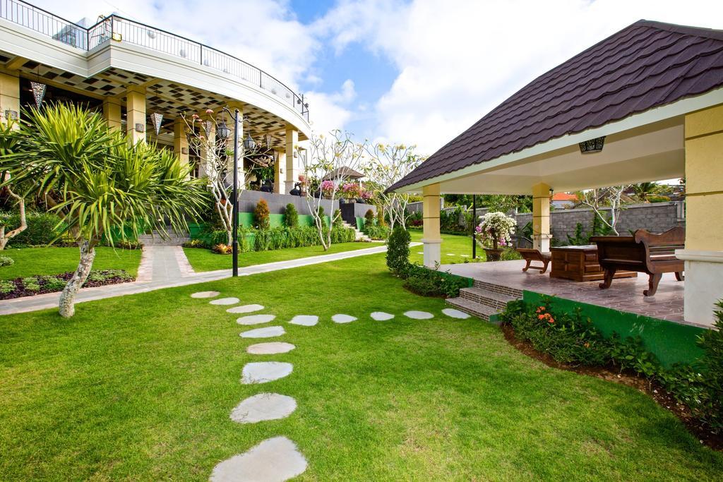 Flamingo Dewata Pool Villa *