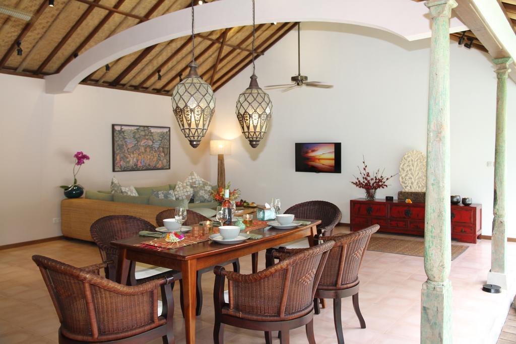 Cili Emas Oceanside Resort
