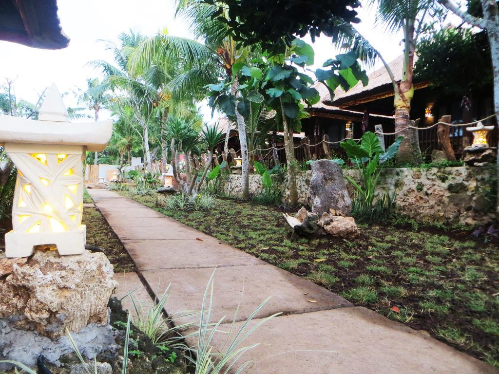 The Jingga 3*