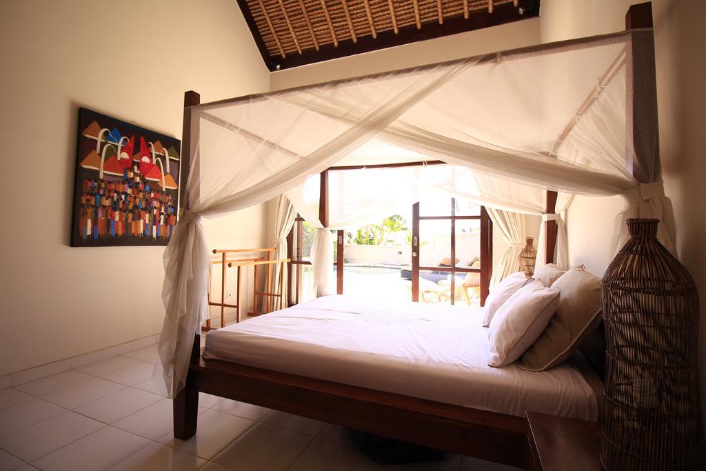 Kembali Villa *