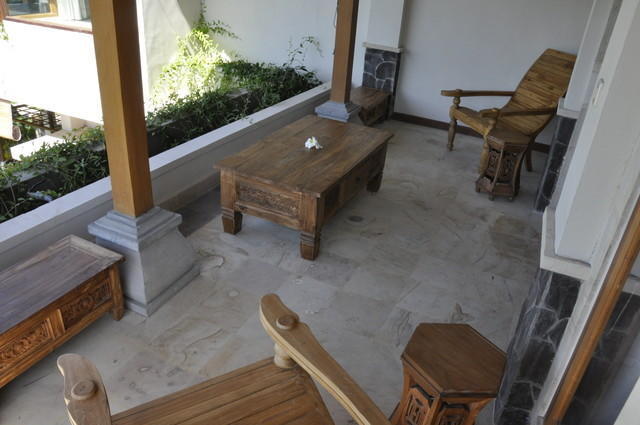 Santi Sari Boutique