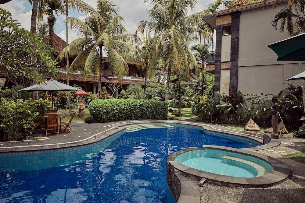 Outpost Coliving 3*