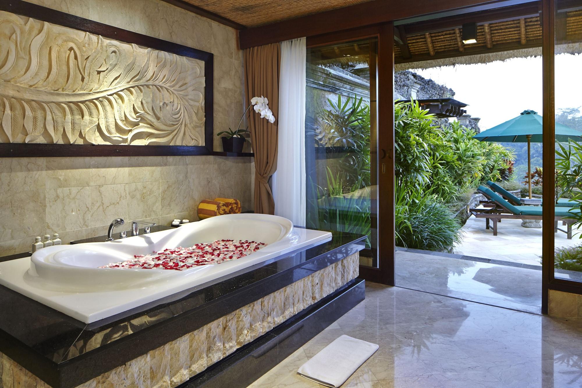 The Royal Pita Maha Resort