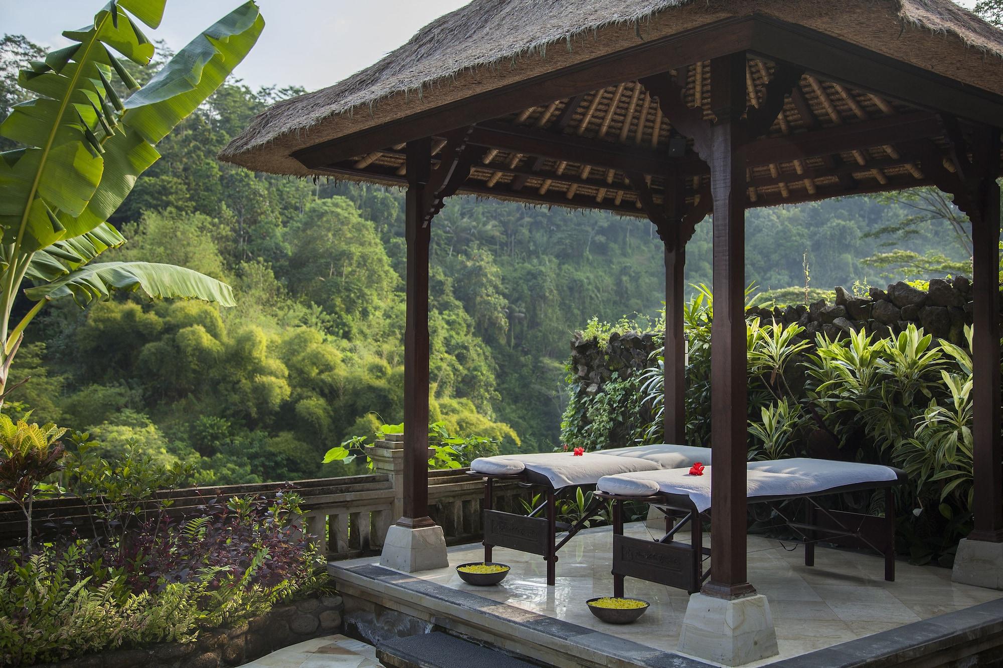 The Royal Pita Maha Resort
