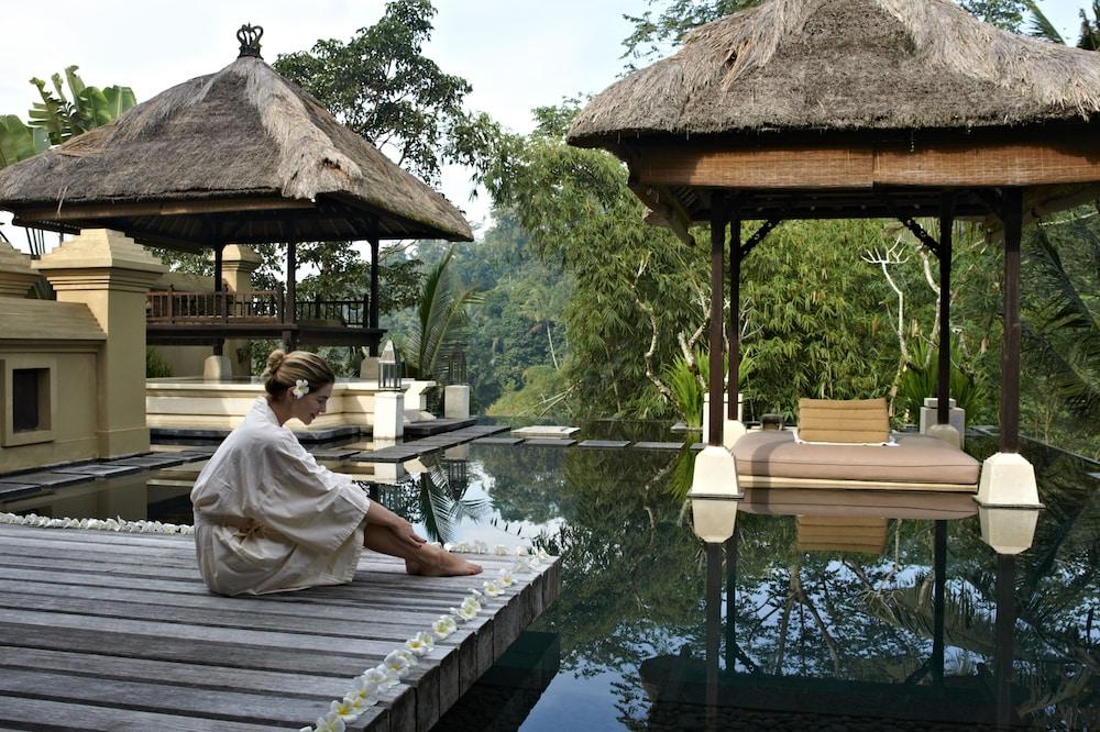 The Royal Pita Maha Resort