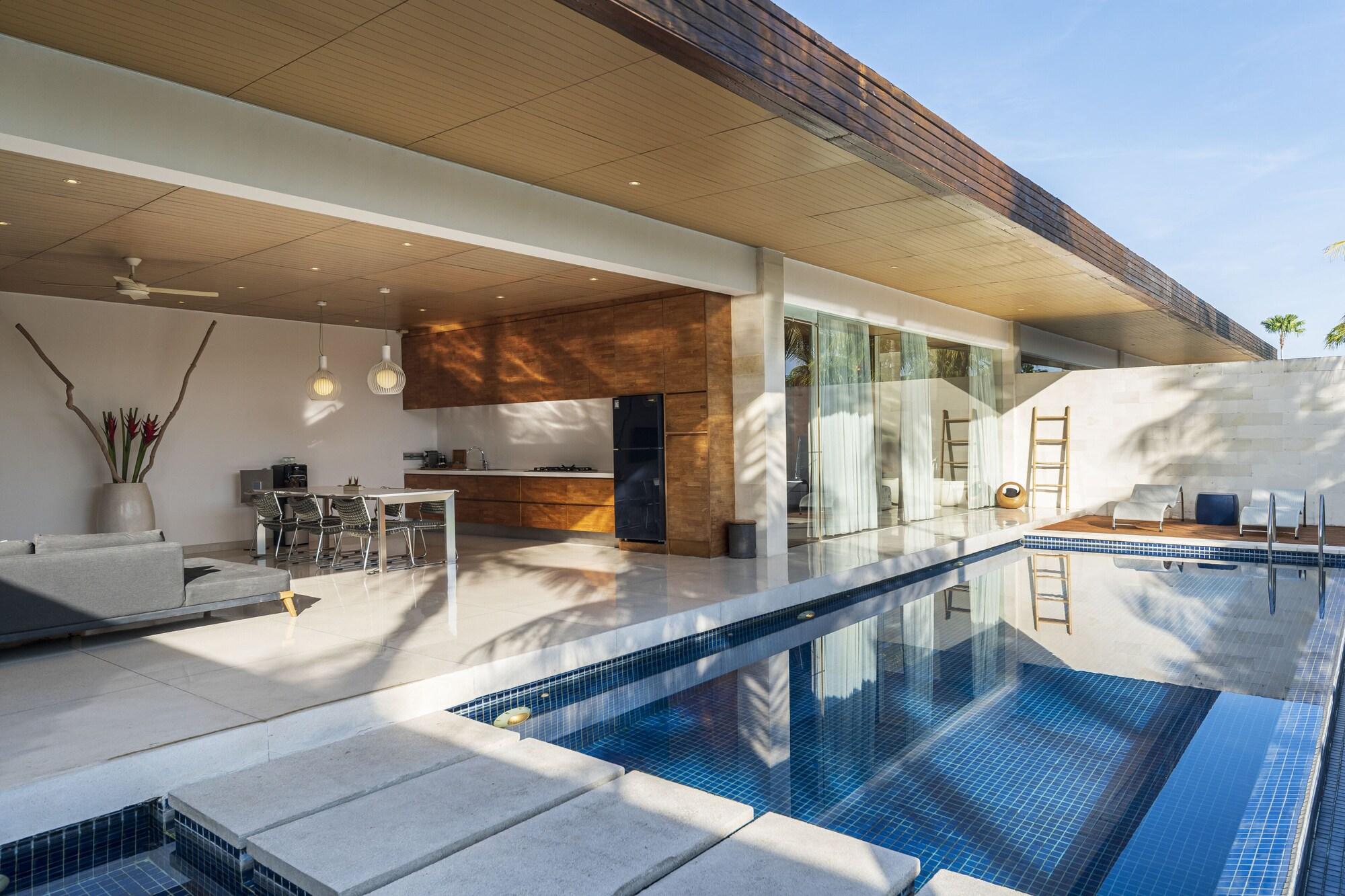 Villa One Eleven Seminyak (Bali)