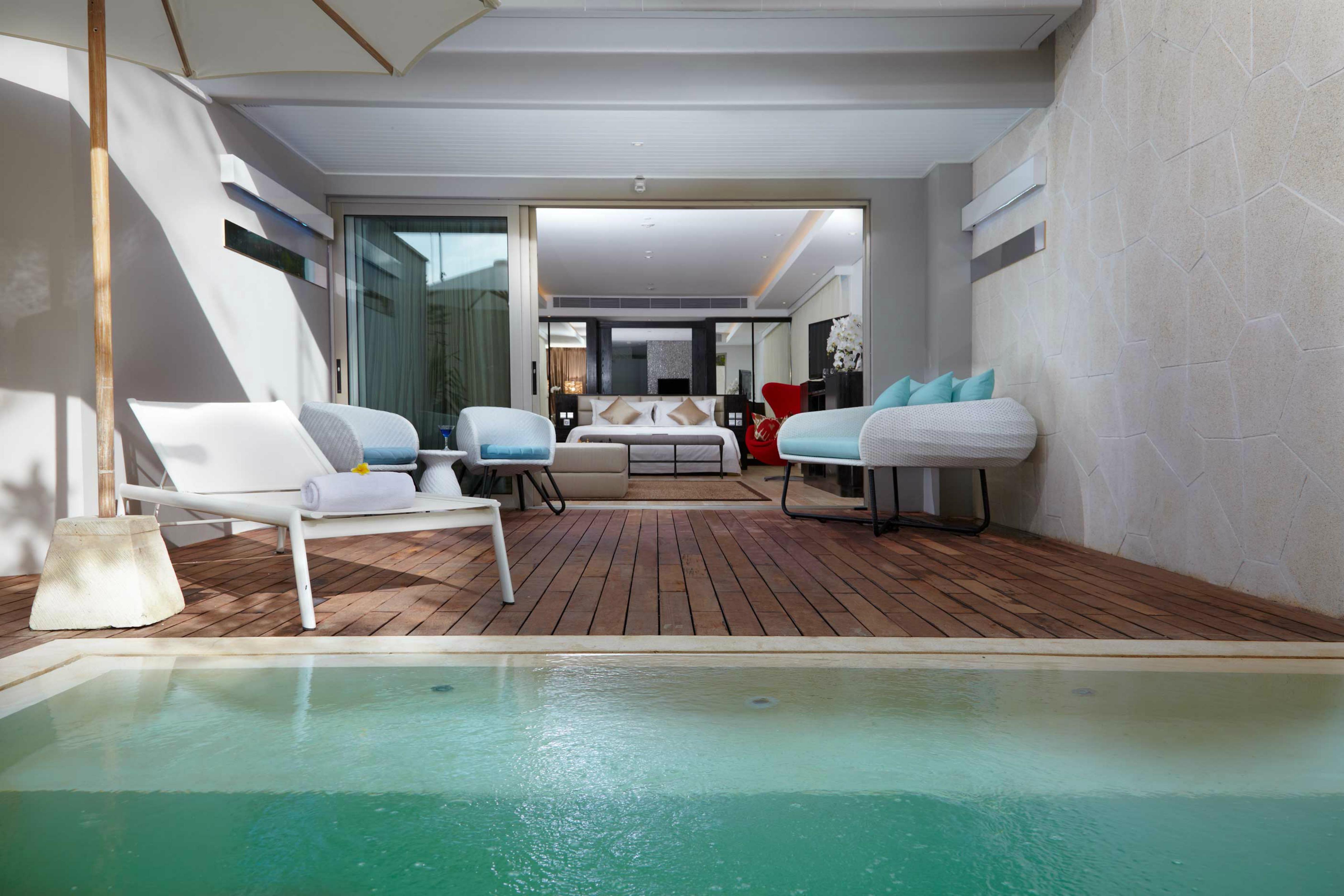 Double - Six, Luxury - 5*