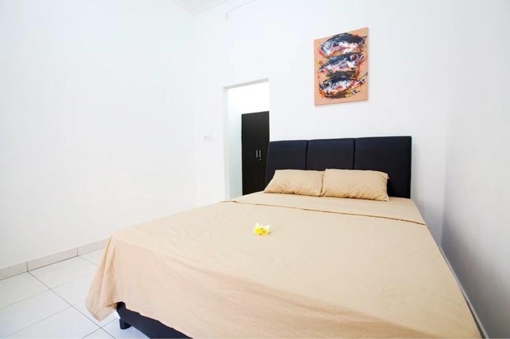 Point 2* Seminyak (Bali)
